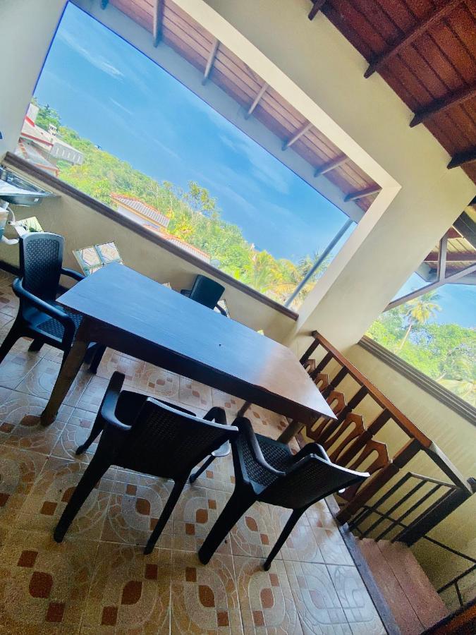 Hikka Paradise Guest House Hikkaduwa Eksteriør billede