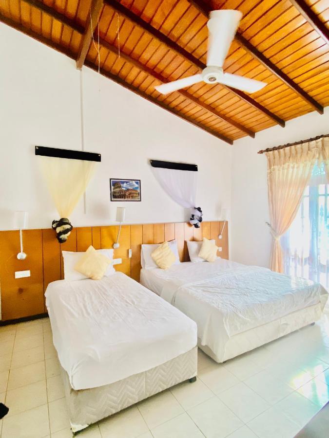 Hikka Paradise Guest House Hikkaduwa Eksteriør billede